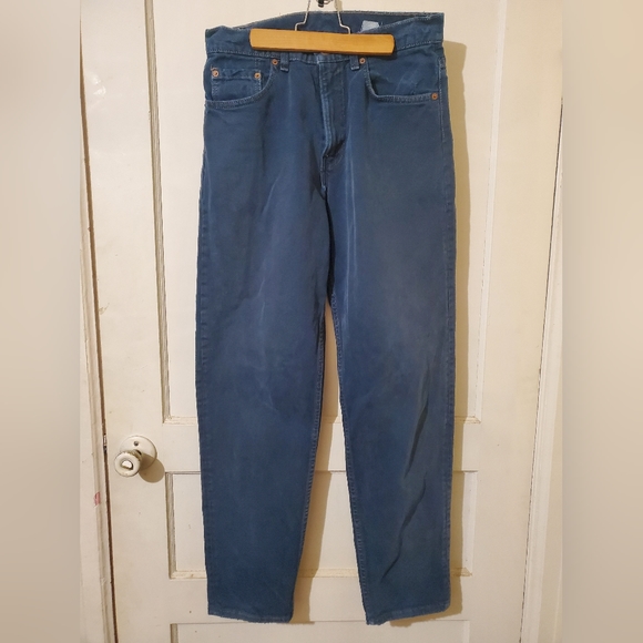 Levi's - Picture 2 of 5